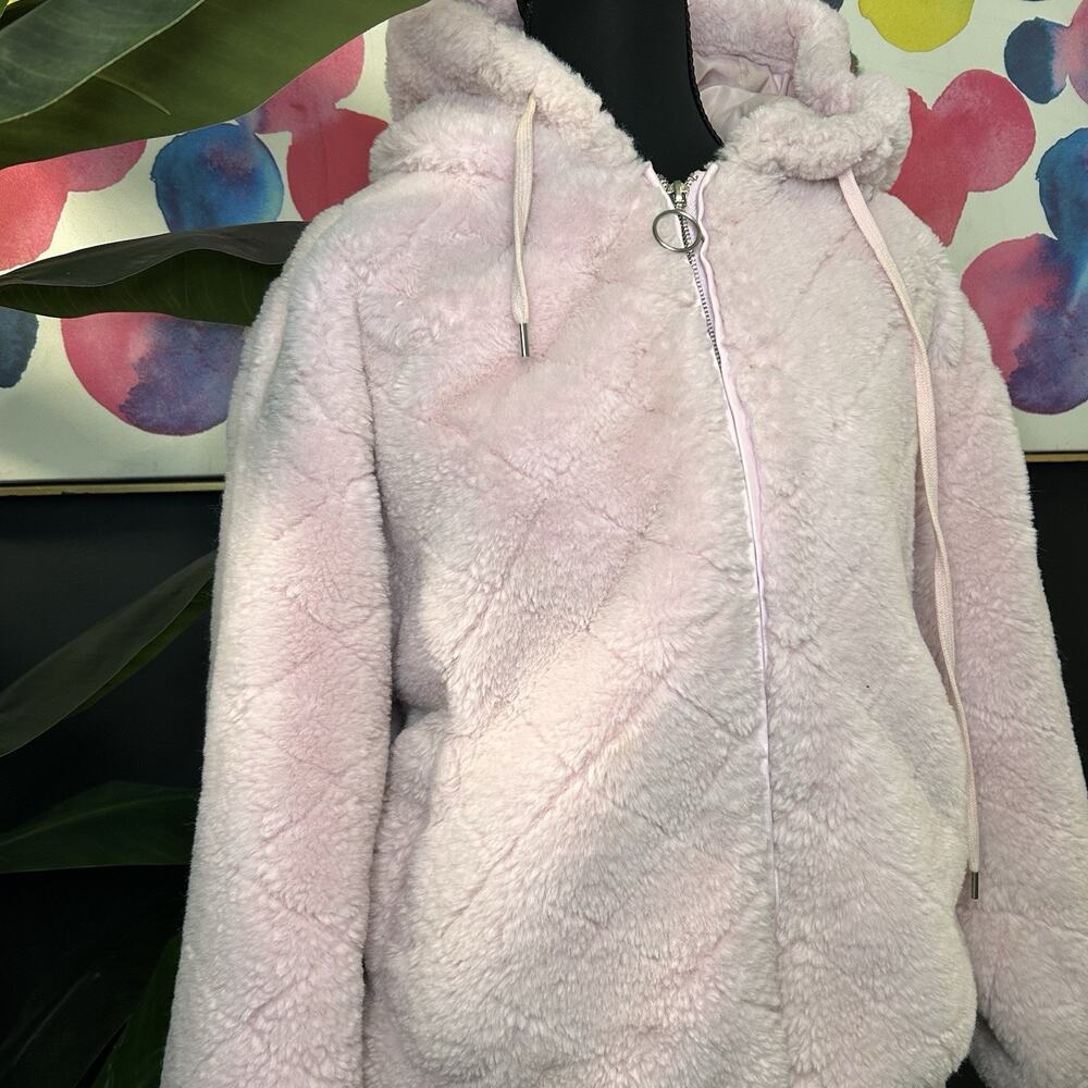 Pink Forever 21 fluffy faux fur zip-up hoodie #fairycore #pastel - Picture 2 of 6